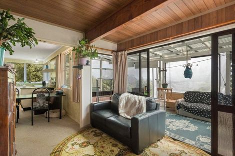 Photo of property in 10 Adams Road, Thornton Bay, Thames, 3575