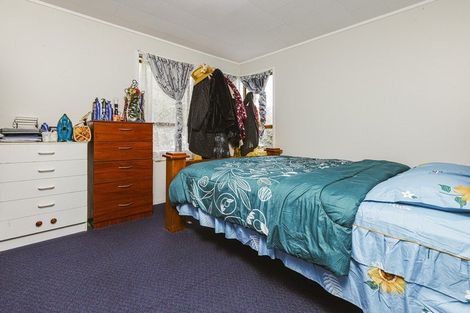 Photo of property in 26 Gambare Place, Wattle Downs, Auckland, 2103