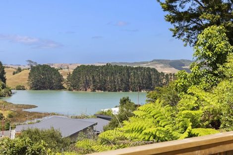 Photo of property in 33 Main Road, Raglan, 3225