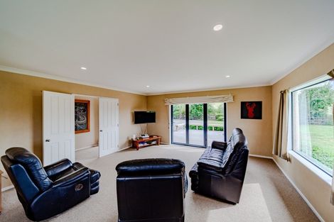 Photo of property in 28 Pourerere Road, Waipawa, 4271