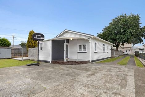 Photo of property in 2 Fromont Street, Whanganui East, Whanganui, 4500