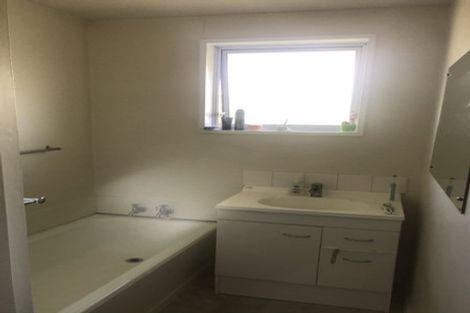 Photo of property in 104 Holly Road, St Albans, Christchurch, 8014