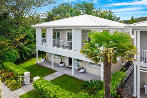 Photo of property in 6 Puriri Boulevard, Orewa, 0931