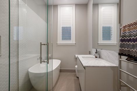 Photo of property in 17 West End Road, Herne Bay, Auckland, 1022