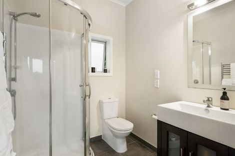 Photo of property in 7 Trafalgar Road, Milford, Auckland, 0620