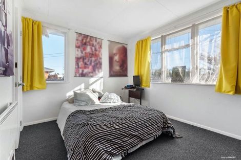 Photo of property in 6 Salas Place, Papakura, 2110