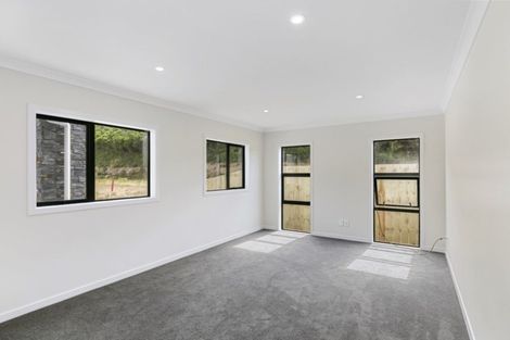Photo of property in 6 Pihipihi Way, Crofton Downs, Wellington, 6035
