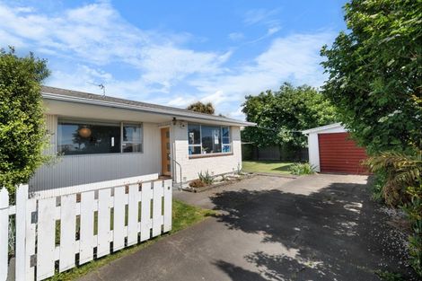 Photo of property in 3/90 Springs Road, Hornby, Christchurch, 8042