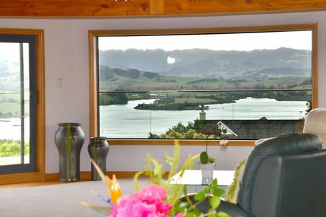 Photo of property in 2 Kauri Drive, Sandspit, Warkworth, 0982