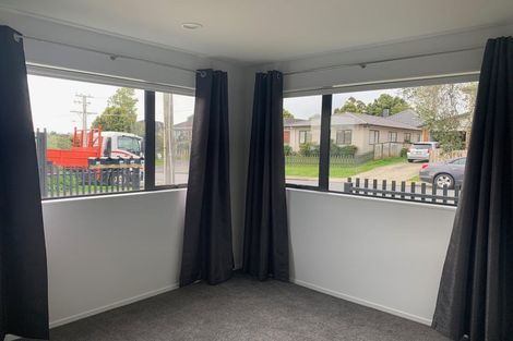 Photo of property in 10a Kelkirk Street, Kelston, Auckland, 0602