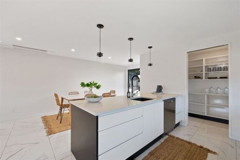 Photo of property in 197 Fendalton Road, Fendalton, Christchurch, 8052