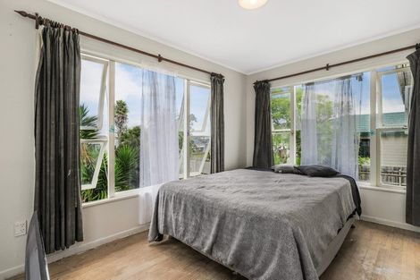 Photo of property in 13 Hyde Street, Manurewa East, Auckland, 2102