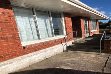 Photo of property in 75 Awaroa Road, Sunnyvale, Auckland, 0612