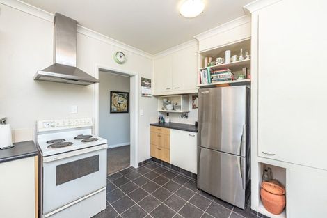 Photo of property in 4 Bristow Street, Saint Johns Hill, Whanganui, 4501