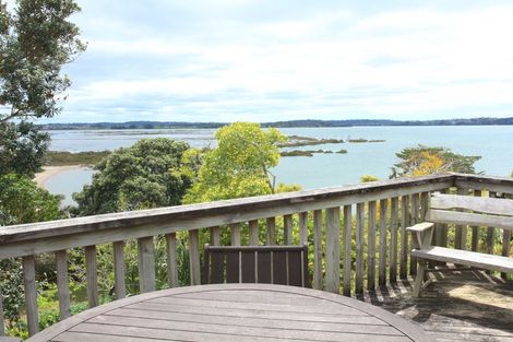 Photo of property in 40 Gill Avenue, Te Atatu Peninsula, Auckland, 0610