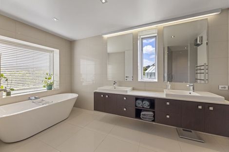 Photo of property in 66 Wingatui Road, Mosgiel, 9024