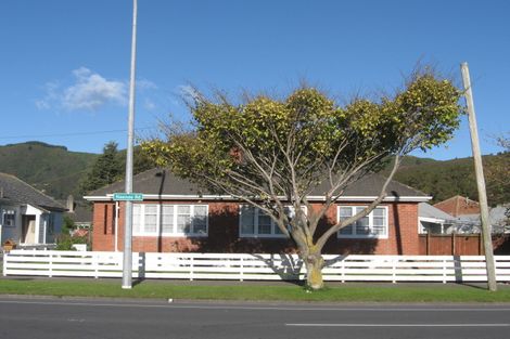 Photo of property in 84c Naenae Road, Naenae, Lower Hutt, 5011
