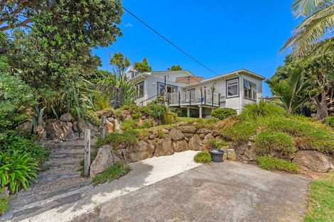 Photo of property in 5 Berridge Road, Muriwai, 0881