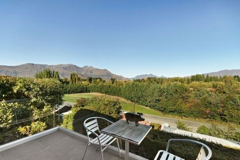 Photo of property in 11 Cotter Avenue, Arrowtown, 9302