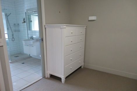 Photo of property in The Capital, 2/370 Oriental Parade, Oriental Bay, Wellington, 6011