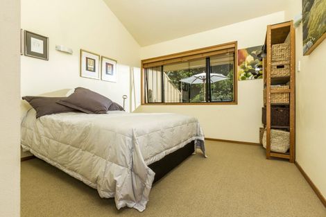 Photo of property in 99a Lake Road, Belmont, Auckland, 0622