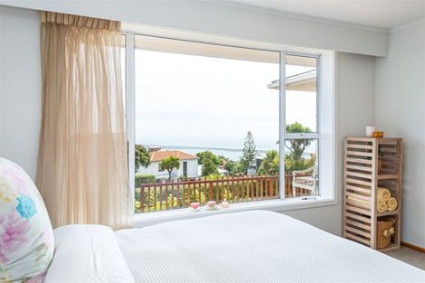 Photo of property in 6 Madeley Road, Mount Pleasant, Christchurch, 8081