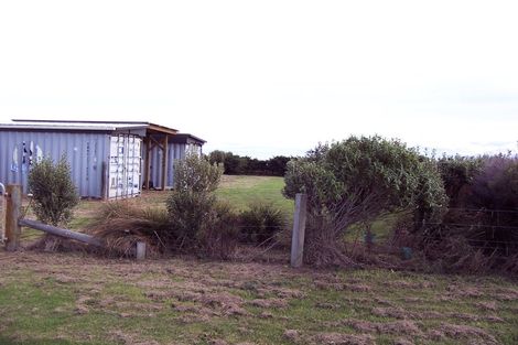 Photo of property in 35 Surrey Street, Orepuki, Riverton, 9881