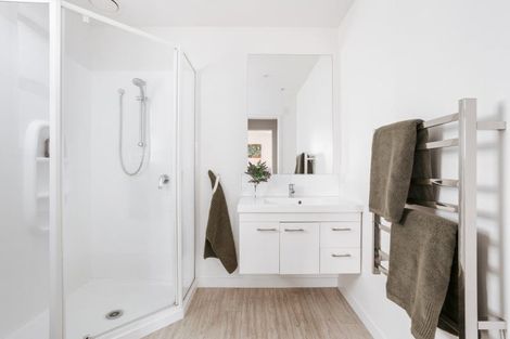 Photo of property in 32 Batty Street, Papamoa Beach, Papamoa, 3118