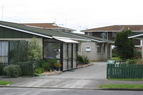 Photo of property in 11a Karamu Street, Strandon, New Plymouth, 4312