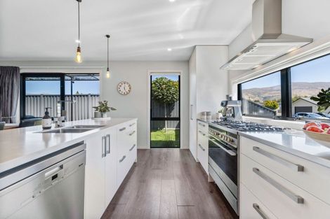 Photo of property in 21 Olds Crescent, Cromwell, 9310