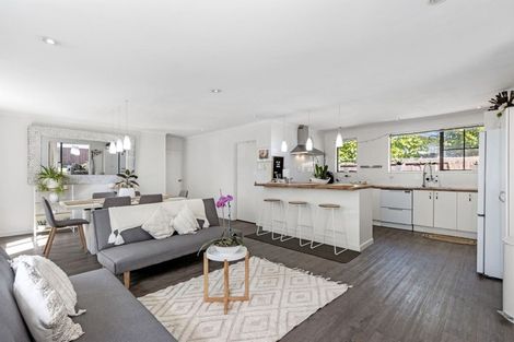 Photo of property in 64 Karnak Crescent, Russley, Christchurch, 8042