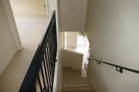 Photo of property in 22 Walter Haddrell Crescent, Flat Bush, Auckland, 2016