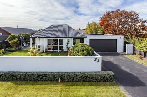 Photo of property in 27 Melford Close, Rangiora, 7400