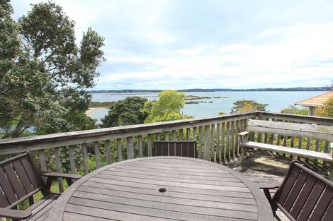 Photo of property in 40 Gill Avenue, Te Atatu Peninsula, Auckland, 0610