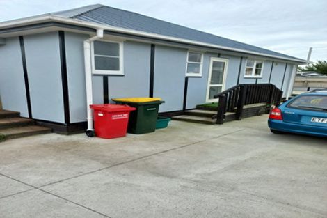 Photo of property in 571a Queen Street East, Levin, 5510