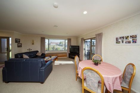 Photo of property in 134 Regan Street, Stratford, 4332