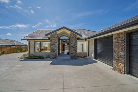 Photo of property in 7 Roseberry Place, Whitianga, 3510