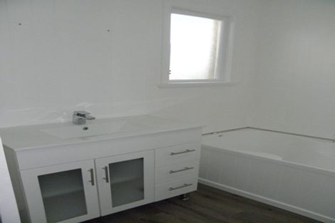 Photo of property in 35 Mary Street, Winton, 9720