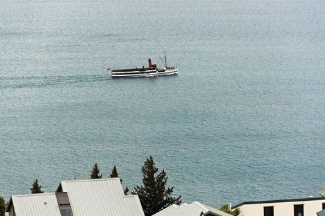 Photo of property in 18b Cameron Place, Fernhill, Queenstown, 9300