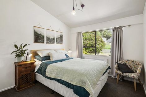 Photo of property in 9 Clifford Road, Johnsonville, Wellington, 6037