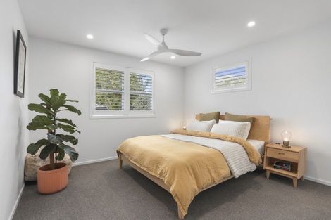 Photo of property in 4 Bayside Avenue, Te Atatu Peninsula, Auckland, 0610