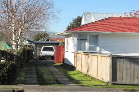 Photo of property in 2/127 Clevedon Road, Papakura, 2110
