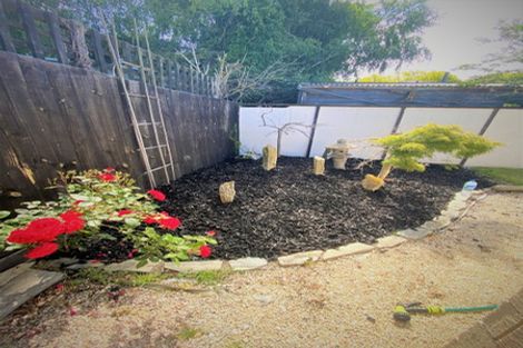 Photo of property in 4a Pinehurst Crescent, Russley, Christchurch, 8042