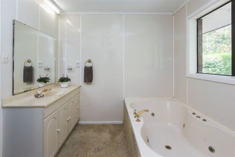 Photo of property in 630 Hills Road, Marshland, Christchurch, 8051