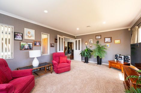 Photo of property in 16 Delta Mews Place, Clive, 4102