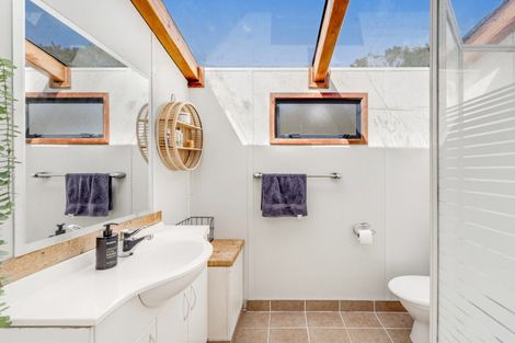 Photo of property in 56 Somerville Road, Shelly Park, Auckland, 2014