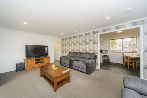Photo of property in 77 Kaimanawa Street, Kelvin Grove, Palmerston North, 4414