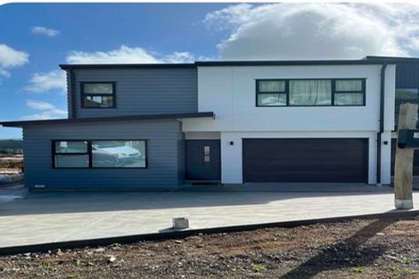 Photo of property in 6 Madeira Close, Whitby, Porirua, 5024