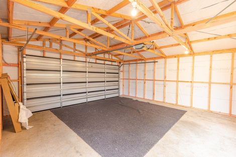 Photo of property in 2 Devon Road, Springvale, Whanganui, 4501