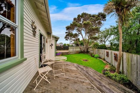 Photo of property in 20 Douglas Street, Hawera, 4610